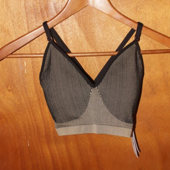 NWT Spiritual Gangster Motion Seamless Bra Size M/L